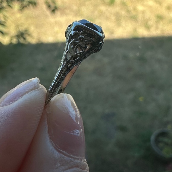 Engagement Ring - Picture 4 of 6